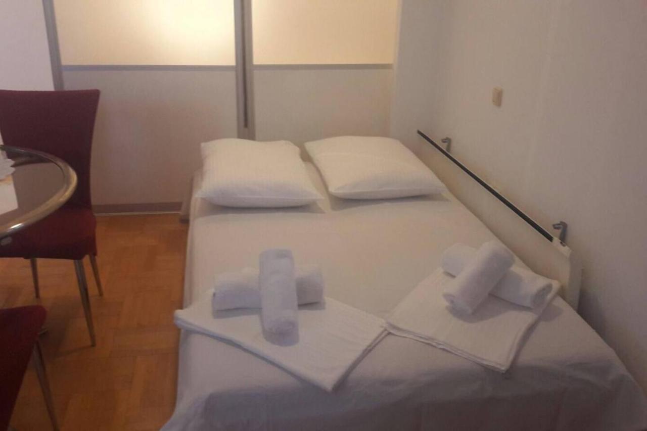 Apartment Jela Selce Exterior foto